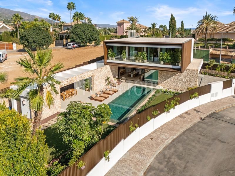 Foto 355a1368-16df-4a08-8801-bacf49851a57. Casa a lomas de Marbella club Marbella