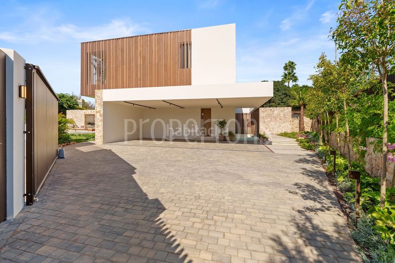 Foto 4b418291-31ee-4e6c-ac55-fa984d4376ab. Casa a lomas de Marbella club Marbella