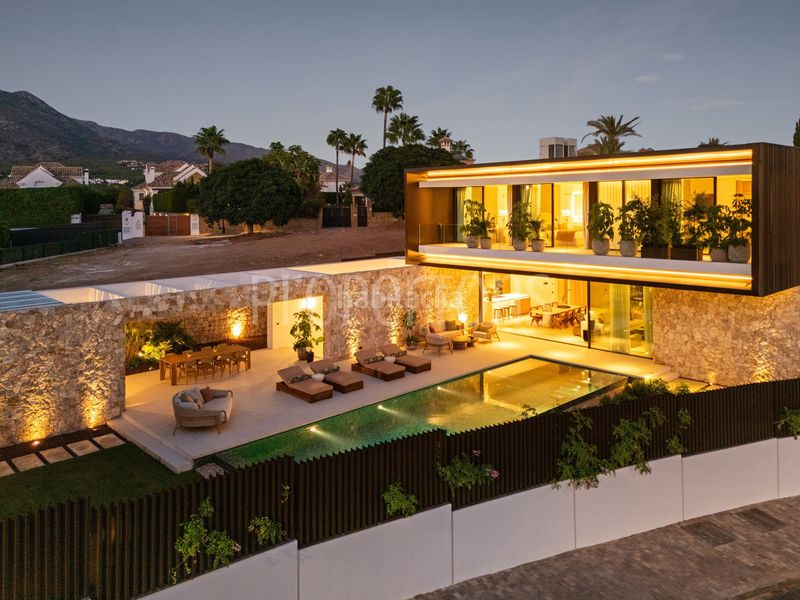 Foto 844da8de-9023-4874-bd65-6c643e1410b9. Casa a lomas de Marbella club Marbella