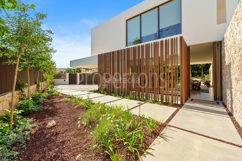 Foto e9630dfd-25fa-42c0-a57f-cdb342b3c298. Casa a lomas de Marbella club Marbella