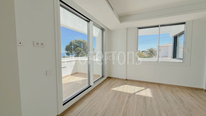 Foto 89a129a0-8ad9-41e1-9220-212a37b28385. Pis a La Fustera Benissa