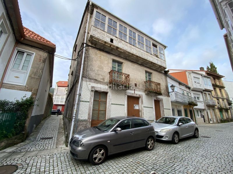 Foto 4cdc3102-5188-4323-a71e-2beaba78c77f. Casa adossada a Corcubión