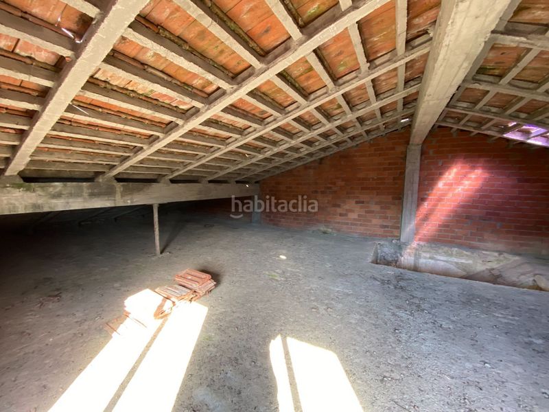Foto c3f026eb-b117-4a37-bcb7-2ce10d132e71. Casa adossada a Corcubión