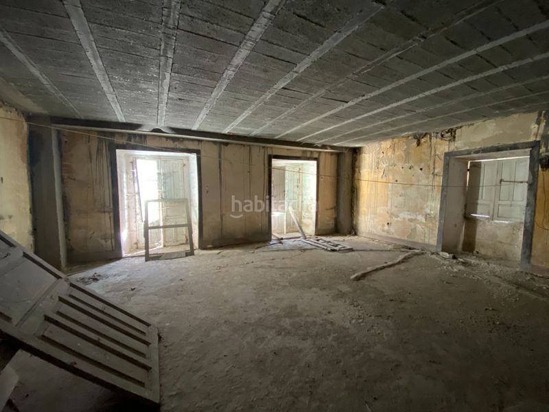 Foto d0fab9f2-2e24-40c7-9056-2c2e92fe3a62. Casa adossada a Corcubión