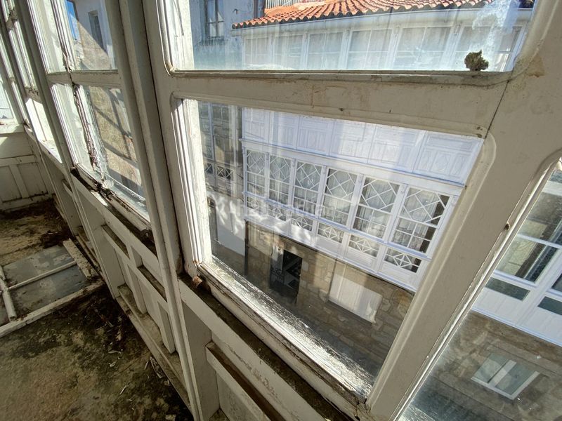 Foto dd7db5fa-5e64-4c79-bc47-9ad58bbe9911. Casa adossada a Corcubión