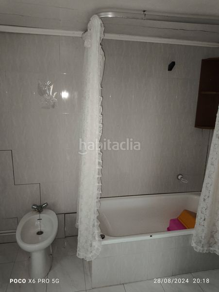 Foto e24383a7-ce93-47e8-8c8b-85f8b9e17b9d. Casa en Corcubión