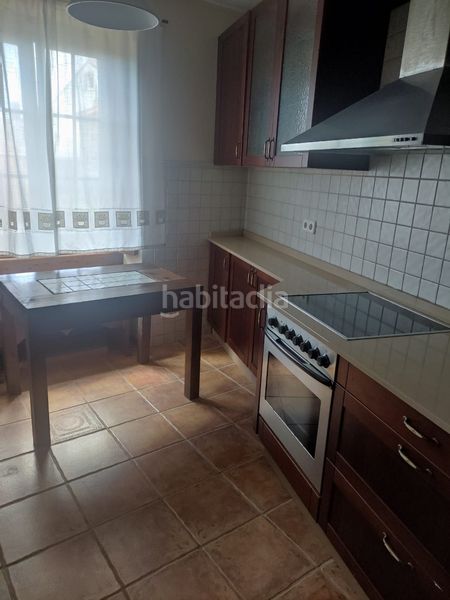 Foto 667fc4da-ced1-460b-8493-c797e02f1143. Casa en amarela en Corcubión