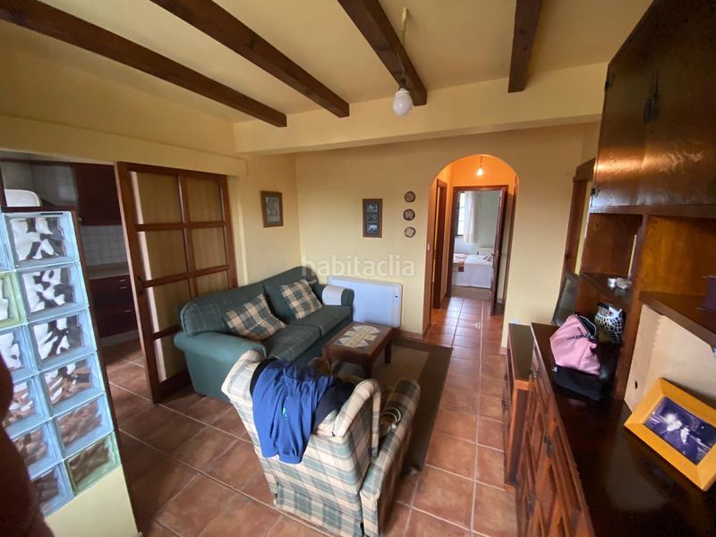 Foto 7415fc61-b6c9-488a-93a1-7c5a0f80f190. Casa en amarela en Corcubión