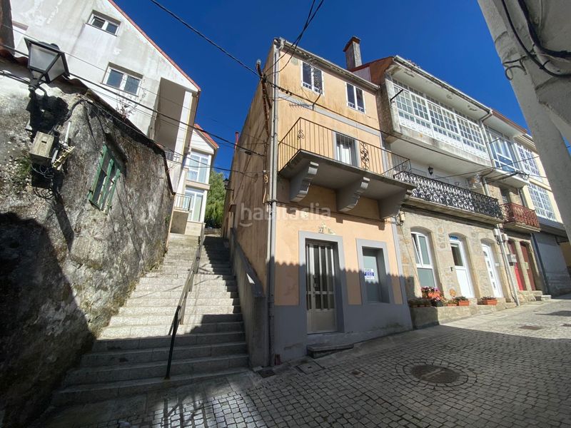 Foto f8726b80-6a8a-46be-a51f-d195f4a1475d. Casa a Corcubión
