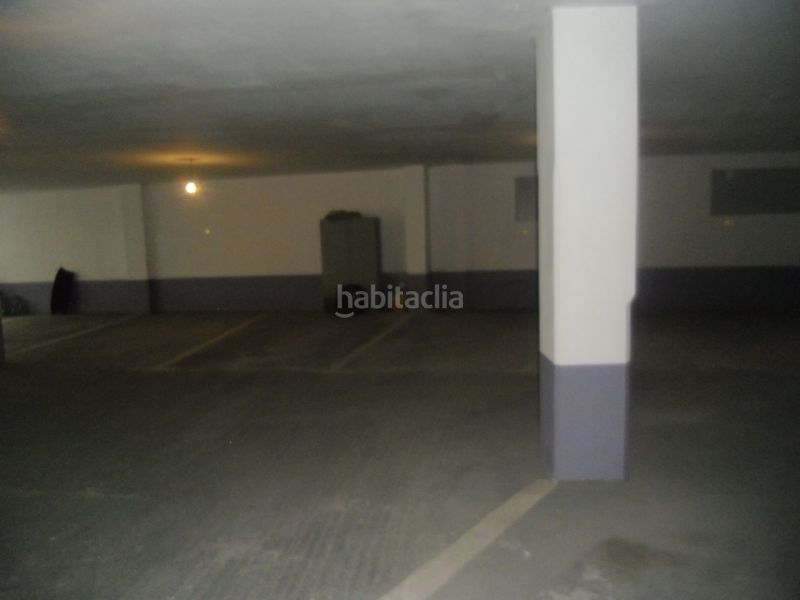 Foto 4900c630-ddde-4c29-abf8-929de486f143. Aparcament cotxe a Cee