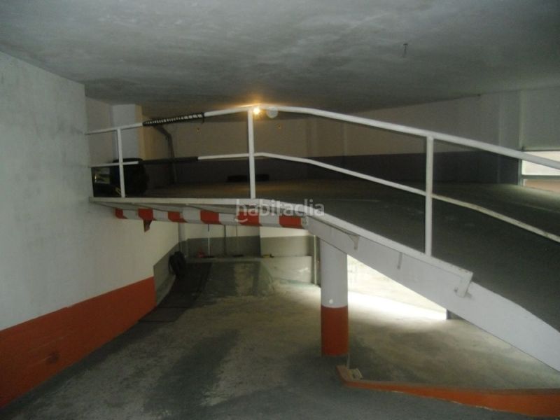 Foto 74efe501-2d30-4b2d-b7df-7107045bad26. Aparcament cotxe a Cee