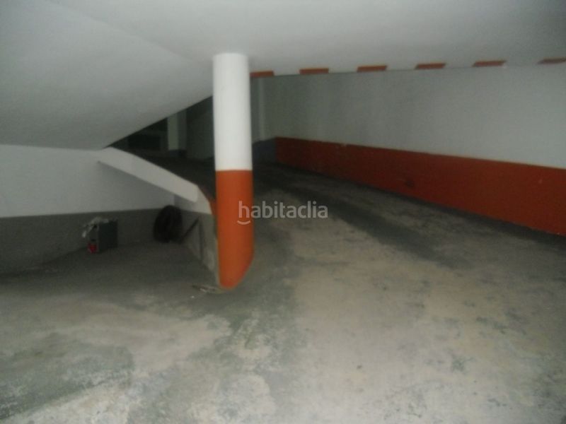 Foto 866aa99a-62bf-4b35-97da-a803f674f24d. Aparcament cotxe a Cee
