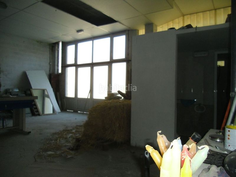 Foto 6dcdbcfa-8426-4c9a-90f7-4c2dc4936c75. Local comercial a Cee