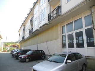 Geschäftsraum in Cee. Local comercial