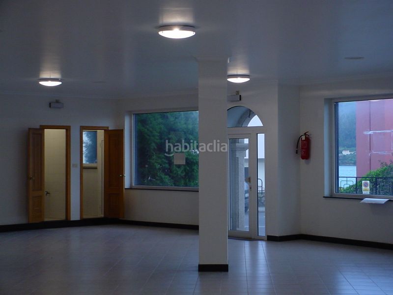 Foto 4ae9b721-f175-4c23-a935-e50cbce0db79. Local comercial  en Corcubión