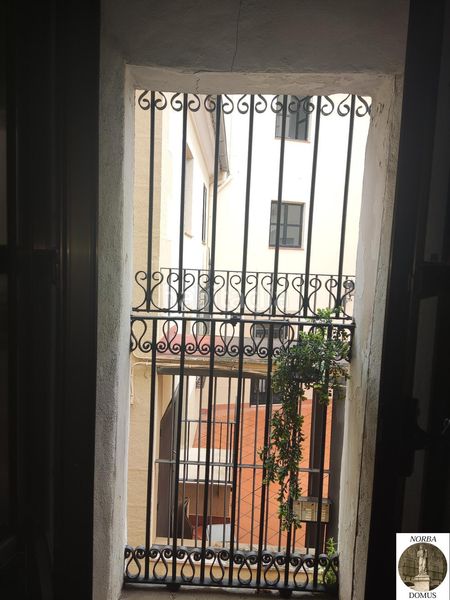 Foto ba613911-d73b-4334-8411-75476e68039e. Apartament a calle sande 7 a Casco Antiguo Cáceres