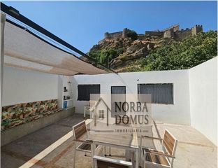 Country house  Calle castillo 9. En venta casa rústica en montánchez