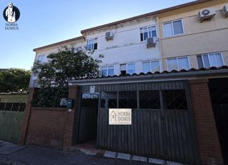 Maison jumelée à Ruta de la Plata. Exclusiva unifamiliar en los castellanos