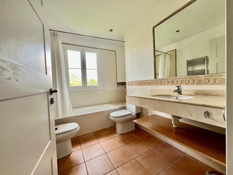 Foto a75949df-f759-46bd-973a-2a06fa9260f6. Xalet amb aparcament piscina a Santa Ponça Calvià