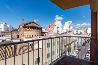 Pis a Els Hostalets. Piso para reformar con vistas despejadas en son forteza  els hos