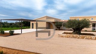 Chalet à Felanitx Poble. Villa de diseño en una sola planta en cas concos   privacidad, a