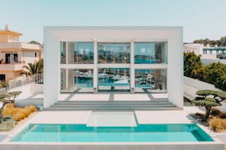 Chalet in El Toro. Exclusiva villa de lujo en port adriano con vistas panorámicas