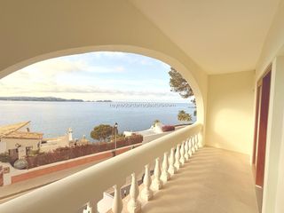 Piso en Peguera. Heyne   darder  real estate presenta  lujoso apartamento renovad