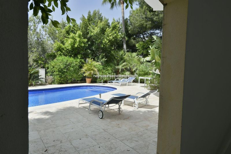 Foto 19696c0f-4bc6-4a96-9fee-53834e2af840. Xalet amb aparcament piscina a port d´Andratx Andratx