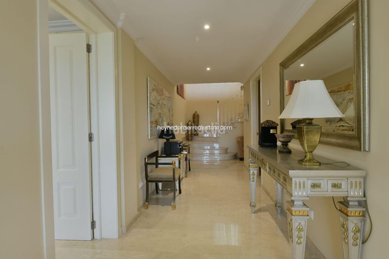 Foto b575f338-cbea-4827-86a0-92a18db1a4f9. Xalet amb aparcament piscina a port d´Andratx Andratx