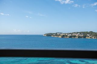 Apartament a Magaluf. Apartamento con vistas al mar y terraza en palmanova  magaluf