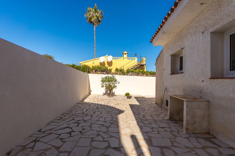 Foto 935a8e49-5836-4b4a-9893-597ada5a3991. Casa adossada a L´Albir Alfàs del Pi (l´)