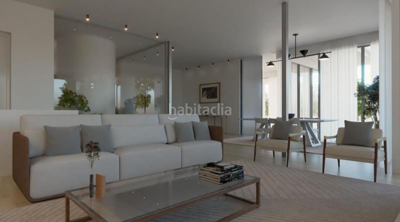 Foto b9eac0c8-8d4d-4f62-a61e-65ff15219a8e. Casa amb aparcament a Urbanizaciones Benidorm