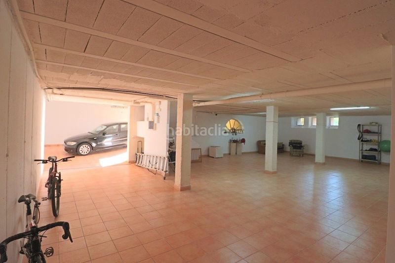 Foto e1c746bd-016e-48ea-98dd-e3b4d16ca568. Casa amb calefacció aparcament piscina a Urbanizaciones Benidorm