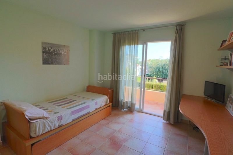 Foto f0fdfabe-e79e-4da2-b1b8-4df74c544e38. Casa amb calefacció aparcament piscina a Urbanizaciones Benidorm