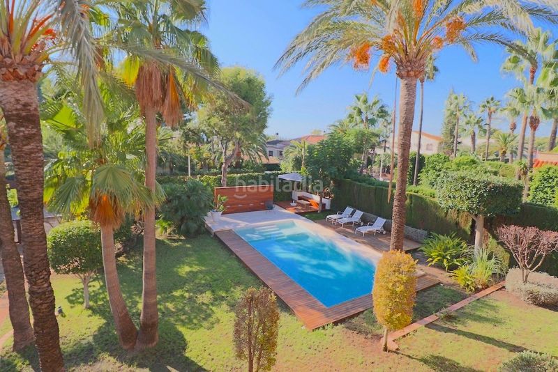 Foto f5d7807b-3821-44ab-90a6-694826972bbd. Casa amb calefacció aparcament piscina a Urbanizaciones Benidorm