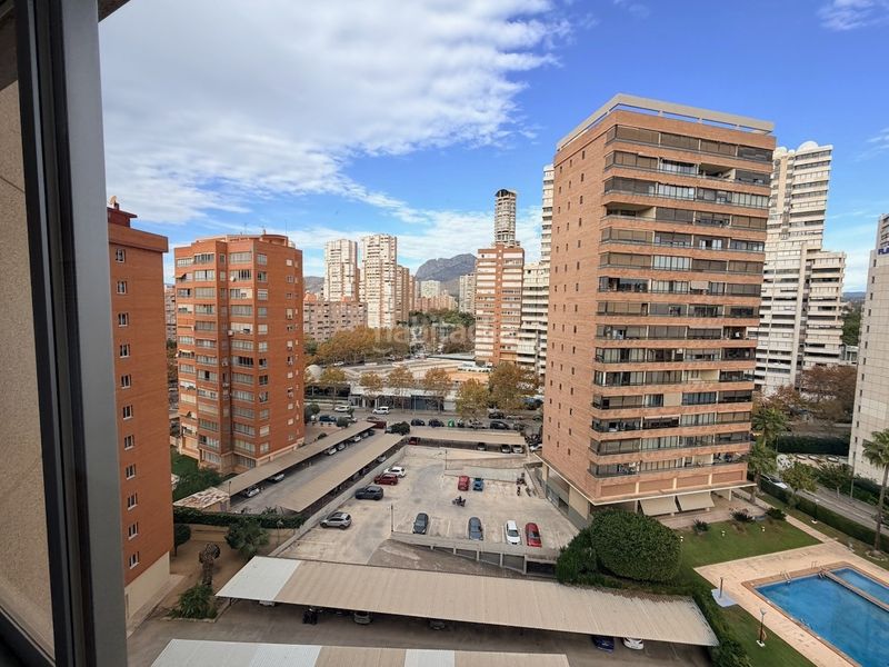 Foto 34427b6b-b8a0-4002-994f-d24be031afd1. Pis amb aparcament piscina a Levante Alto Benidorm