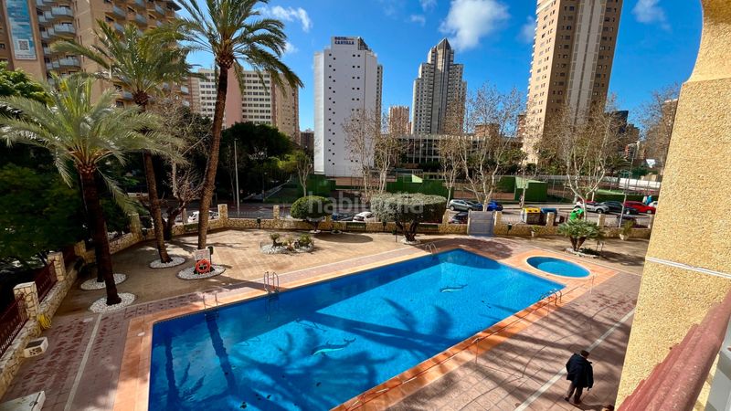 Foto 49a3421d-03a3-4d6f-bd7a-c13219e7345a. Pis amb aparcament piscina a Levante Alto Benidorm