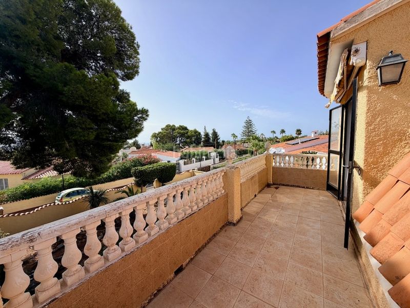 Foto 7910d48a-1a7a-4068-8790-b91beddd6d66. Casa amb aparcament a Coloma Nucia (la)