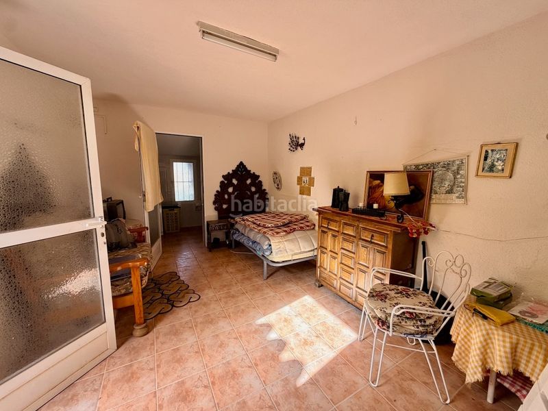 Foto 8365d50d-6334-43b3-a5db-aaebf83ae798. Casa amb aparcament a Coloma Nucia (la)
