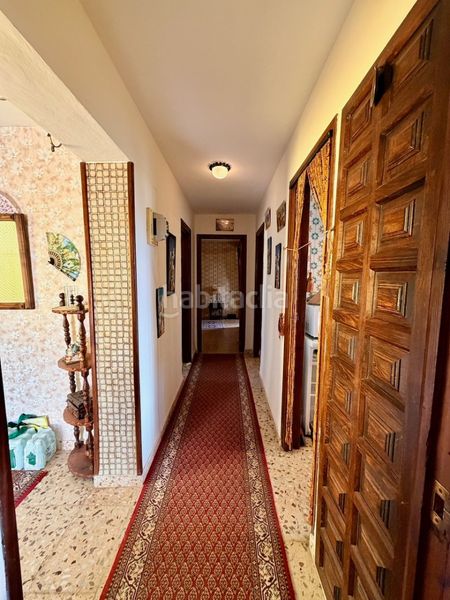 Foto b143aa5e-d137-4647-859b-7da908a1ac62. Casa amb aparcament a Coloma Nucia (la)