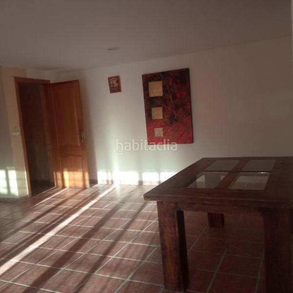 Foto a24dbd98-bf26-487f-965a-2a01da53c738. Casa amb aparcament a Sierra Helada Benidorm