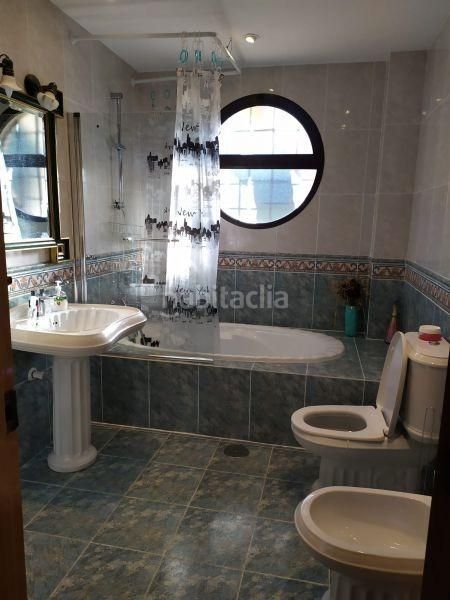 Foto de2e4f8f-7505-4620-a85e-920075334021. Casa amb aparcament a Sierra Helada Benidorm