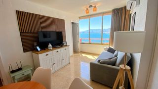 Miete Appartement in Rincón Alto. Benidorm zona rincoacuten de loix cruz, 60 de superficie, 250 m.