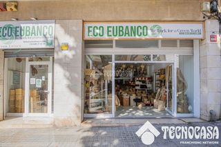 Local Comercial en Bufal�. Local comercial en venta en badalona