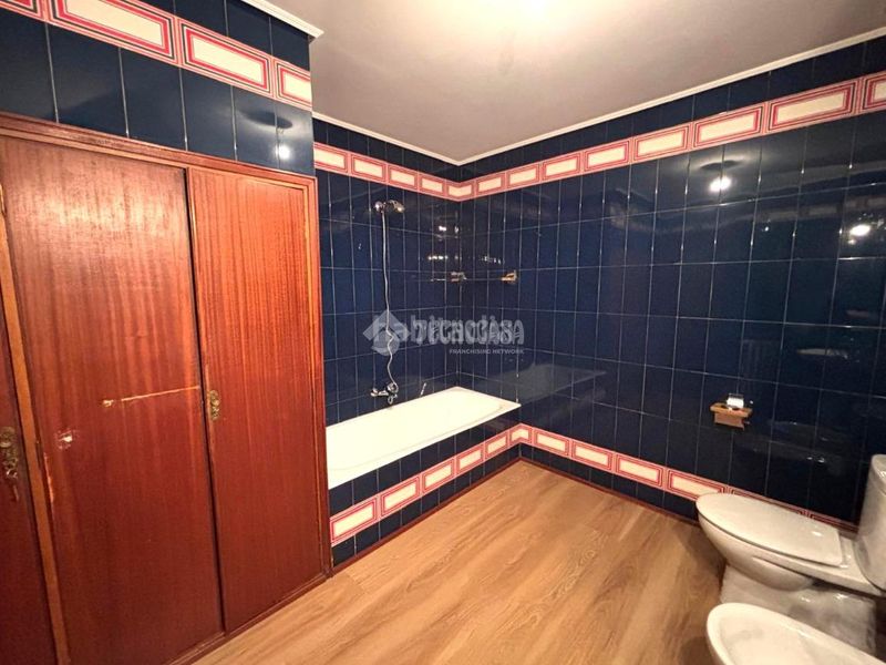 Foto 0d4134a0-8a19-4a93-91f8-47919b683a24. Edifici a Medina del Campo