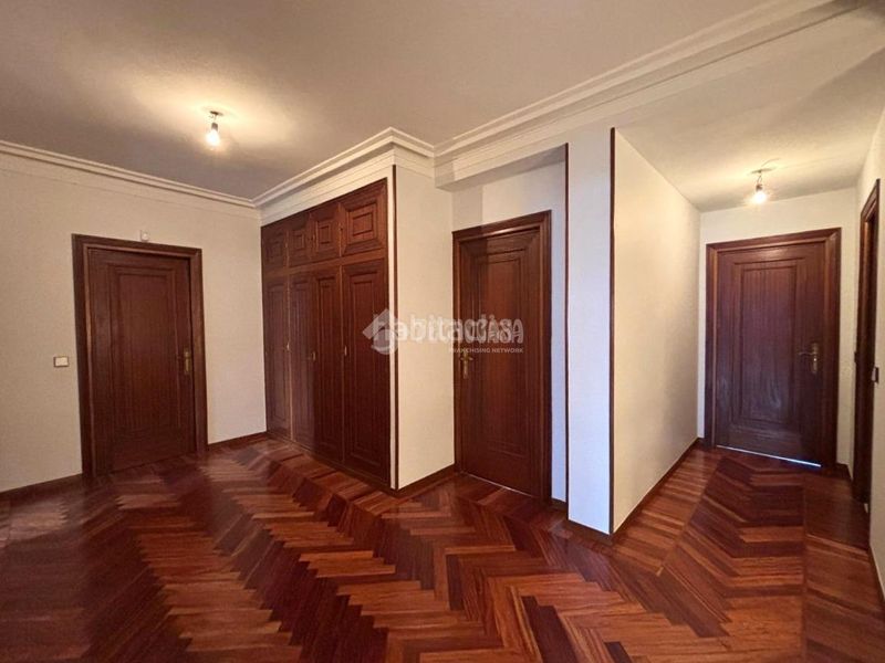 Foto 5184d515-d4b1-4214-a1e6-17c645ace99a. Edifici a Medina del Campo