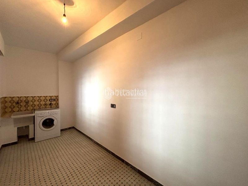 Foto b3f1fc2c-95c2-4a4c-8714-e8137ac56ac6. Edifici a Medina del Campo