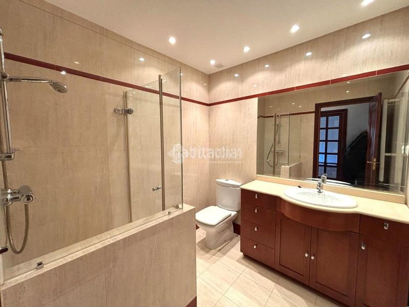 Foto b9477094-bfe8-461b-b7ca-3b383a91576f. Edifici a Medina del Campo