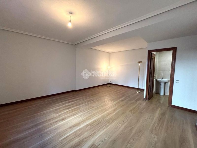 Foto bf73b2bd-1909-44e5-a348-1c6cb90dee3c. Edifici a Medina del Campo