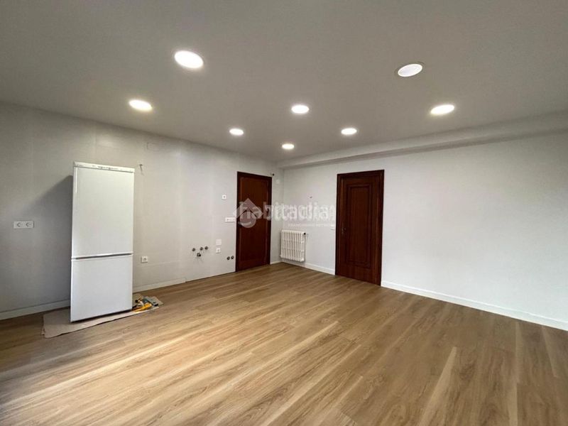 Foto e499b383-9e39-4f27-b6c9-bec8a0d7a043. Edifici a Medina del Campo